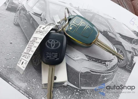 2014 Toyota Corolla S Plus z USA, uszkodzony, nr VIN 2T1BURHE6EC005685